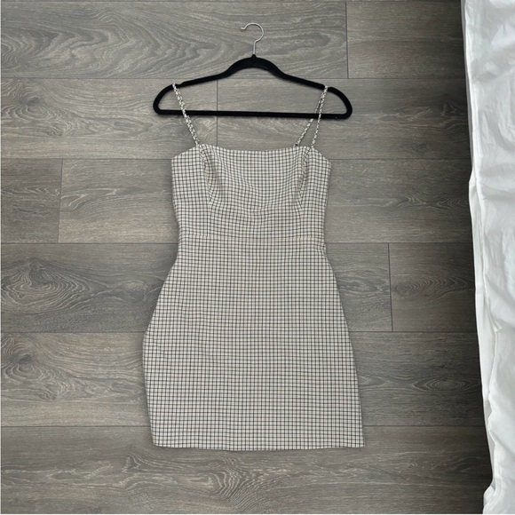 Aritzia Wilfred Classic Mini Dress - Picture 2 of 4